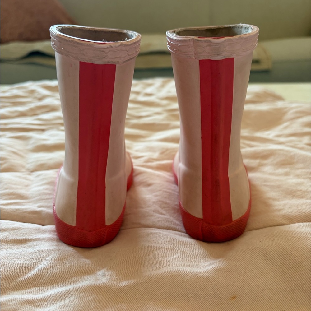 Hunter Rain Boots- blush pink with dark pink trim- toddler 6 - Picture 2 of 5